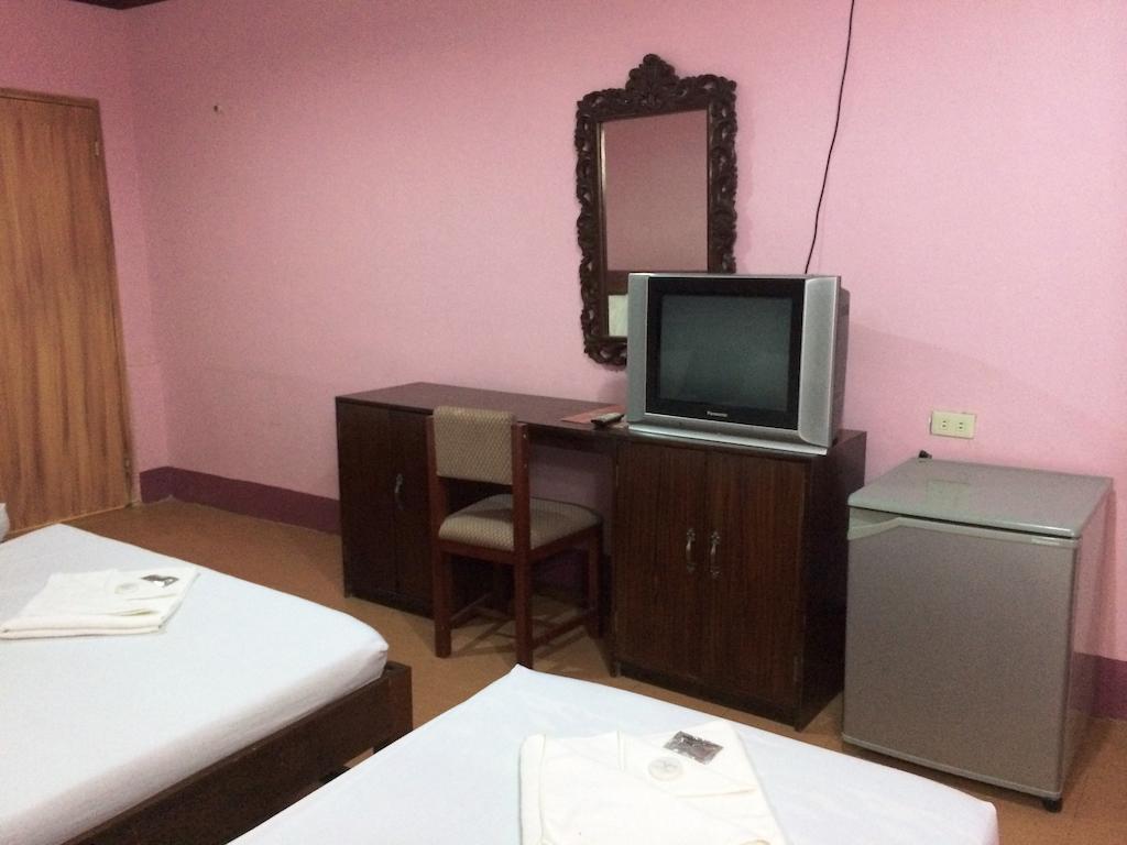 Ysabelle Mansion Bed & Breakfast Puerto Princesa Екстериор снимка