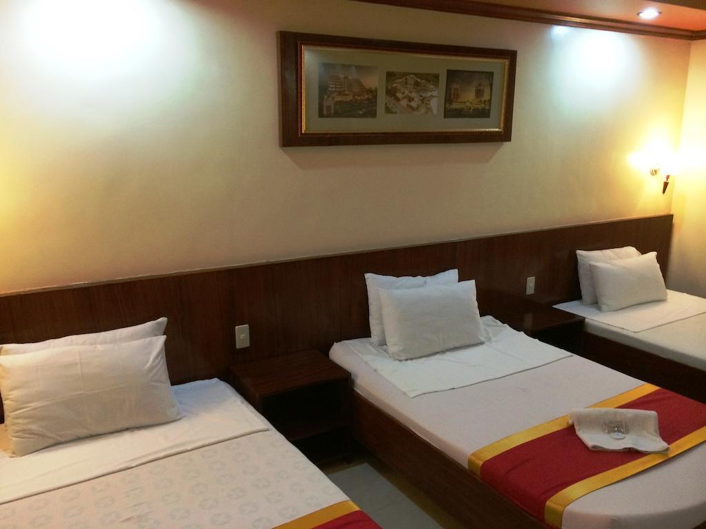 Ysabelle Mansion Bed & Breakfast Puerto Princesa Екстериор снимка